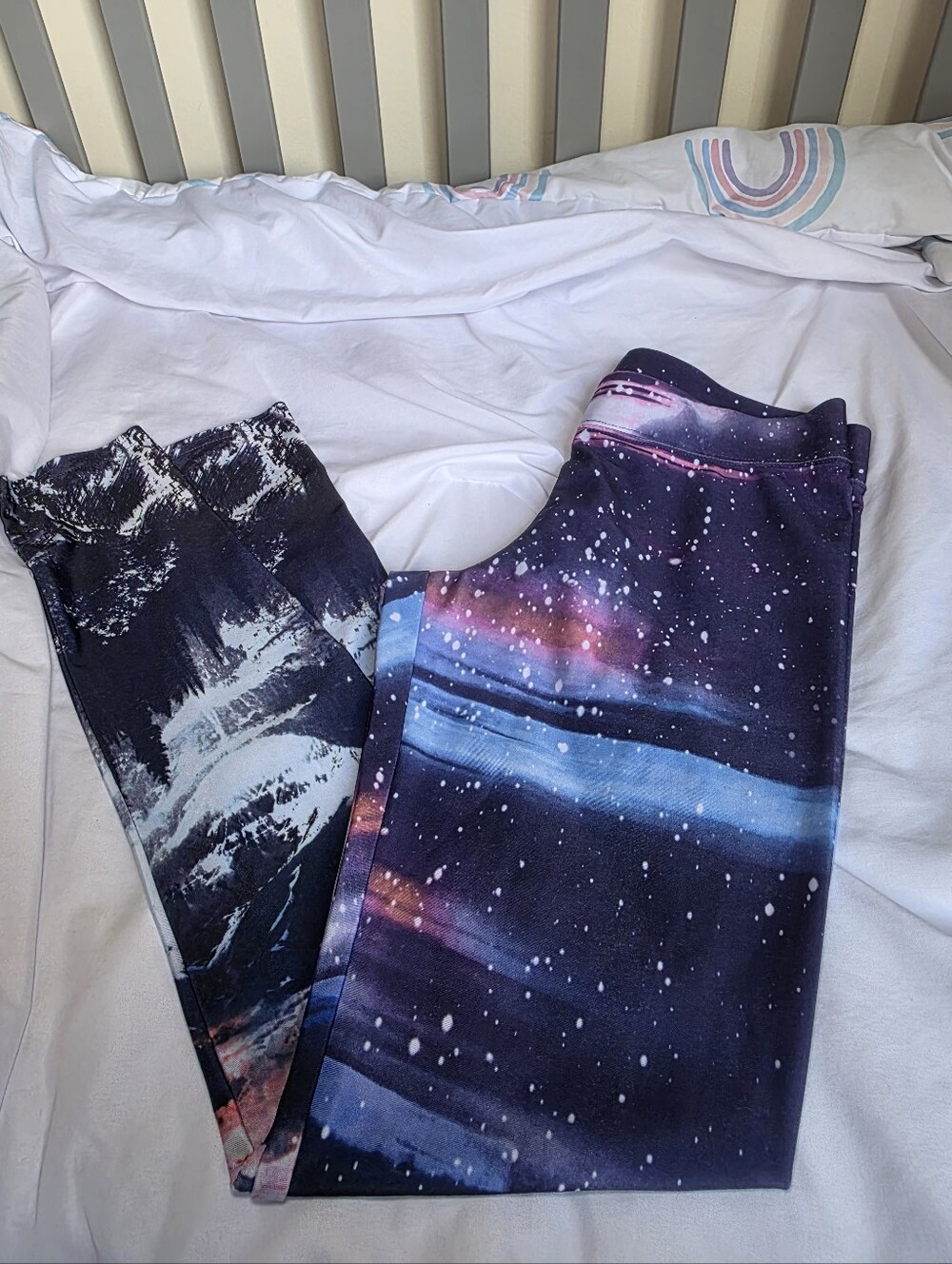 American Eagle Galaxy Northern Lights Print Leggings Size Small